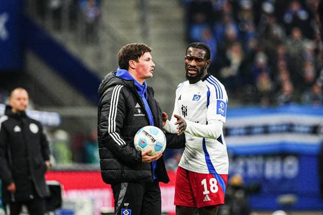 Merlin Polzin Hamburger SV, Co Trainer and Bakery Jatta Hamburger SV, 18 GER, Hamburger SV vs SV Darmstadt 98, Football, 2 Bundesliga, Matchday 15, Season 2024 2025, 08 12 2024 DFL REGULATIONS PROHIBIT ANY USE OF PHOTOGRAPHS AS IMAGE SEQUENCES AND OR QUASI VIDEO GER, Hamburger SV vs SV Darmstadt 98, Football, 2 Bundesliga, Matchday 15, Season 2024 2025, 08 12 2024 Hamburg Copyright: xEibner-Pressefoto MarcelxvonxFehrnx EP_MFN