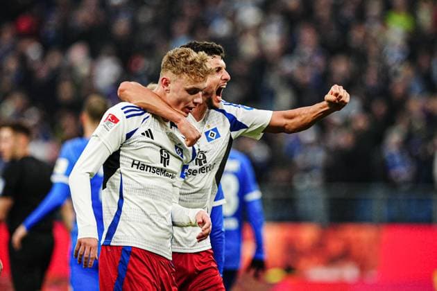 Goal celebration Daniel Elfadli Hamburger SV, 08 and Adam Karabec Hamburger SV, 17 after scoring 2 1 Adam Karabec Hamburger SV, 17 GER, Hamburger SV vs SV Darmstadt 98, Football, 2 Bundesliga, Matchday 15, Season 2024 2025, 08 12 2024 DFL REGULATES PROHIBIT ANY USE OF PHOTOGRAPHS AS IMAGE SEQUENCES AND OR QUASI VIDEO GER, Hamburger SV vs SV Darmstadt 98, Football, 2 Bundesliga, Matchday 15, Season 2024 2025, 08 12 2024 Hamburg Copyright: xEibner-Pressefoto MarcelxvonxFehrnx EP_MFN