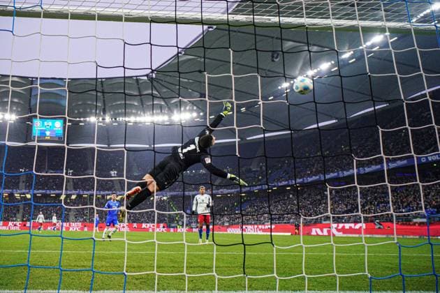 Goal to 2 1 Adam Karabec Hamburger SV, 17 , Remote rear goal camera GER, Hamburger SV vs SV Darmstadt 98, Football, 2 Bundesliga, Matchday 15, Season 2024 2025, 08 12 2024 DFL REGULATIONS PROHIBIT ANY USE OF PHOTOGRAPHS AS IMAGE SEQUENCES AND OR QUASI VIDEO GER, Hamburger SV vs SV Darmstadt 98, Football, 2 Bundesliga, Matchday 15, Season 2024 2025, 08 12 2024 Hamburg Copyright: xEibner-Pressefoto MarcelxvonxFehrnx EP_MFN