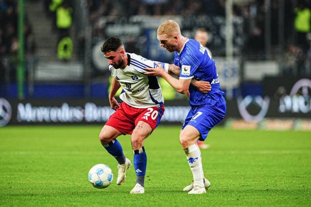 Marco Richter Hamburger SV, 20 , Kai Klefisch SV Darmstadt 98, 17 GER, Hamburger SV vs SV Darmstadt 98, Football, 2 Bundesliga, Matchday 15, Season 2024 2025, 08 12 2024 DFL REGULATIONS PROHIBIT ANY USE OF PHOTOGRAPHS AS IMAGE SEQUENCES AND OR QUASI VIDEO GER, Hamburger SV vs SV Darmstadt 98, Football, 2 Bundesliga, Matchday 15, Season 2024 2025, 08 12 2024 Hamburg Copyright: xEibner-Pressefoto MarcelxvonxFehrnx EP_MFN