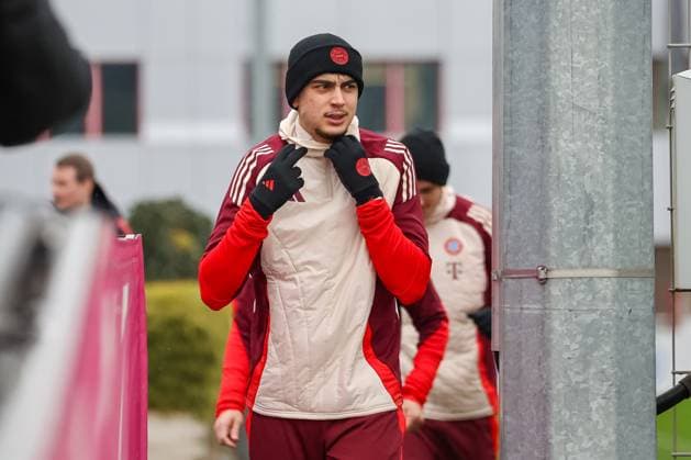 Aleksandar Pavlovic FC Bayern Muenchen, 45 , GER, Final training, FC Bayern Muenchen, Football, UEFA Champions League, Matchday 6, 2024 2025 season, 09 12 2024, GER, Final training, FC Bayern Muenchen, Football, UEFA Champions League, Matchday 6, 2024 2025 season, 09 12 2024 Muenchen Copyright: xEibner-Pressefoto JennixMaulx EP_JML