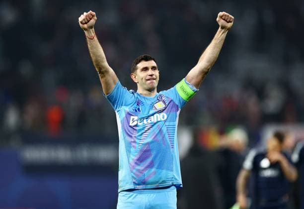 Emiliano Martinez of Aston Villa celebrates. RB Leipzig v Aston Villa, UEFA Champions League, Group Stage, Football, Red Bull Arena, Leipzig, Germany - 10 Dec 2024 EDITORIAL USE ONLY No use with unauthorised audio, video, data, fixture lists, club league logos or live services. Online in-match use limited to 120 images, no video emulation. No use in betting, games or single club league player publications. Copyright: xJamesxMarsh Shutterstockx 14984467by