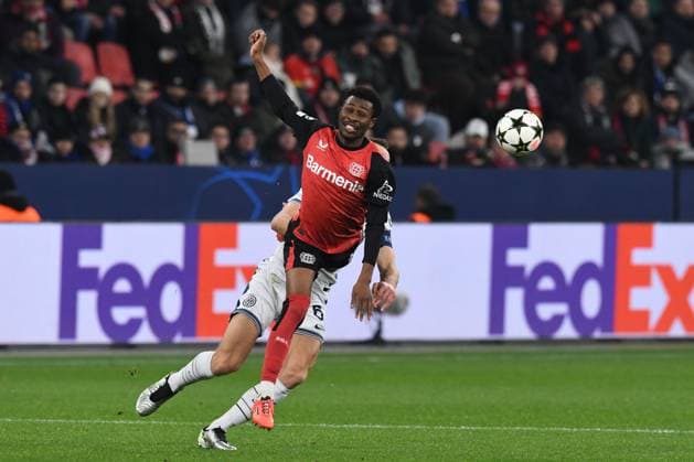 Nathan Tella Bayer 04 Leverkusen in duel with Stefan de Vrij Inter Milan GER, Bayer 04 Leverkusen vs Inter Milan, Football, UEFA Champions League, League Phase, 2024 2025 Season, 10 12 2024 DFL REGULATIONS PROHIBIT ANY USE OF PHOTOGRAPHS AS IMAGE SEQUENCES AND OR QUASI VIDEO GER, Bayer 04 Leverkusen vs Inter Milan, Football, UEFA Champions League, League Phase, 2024 2025 Season, 10 12 2024 Leverkusen Copyright: xEibner-Pressefoto ThomasxThienelx EP_TTL