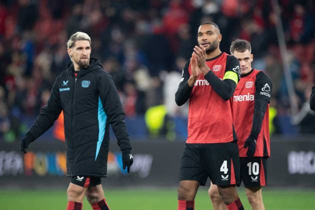 v l Robert ANDRICH LEV , Jonathan TAH LEV , Florian WIRTZ LEV , Schlussjubel Leverkusen, Jubel, jubeln, Freude, cheers, Fußball Champions League, 6 Spieltag, Bayer 04 Leverkusen LEV Inter Mailand Inter 1 0 am 10 12 2024 in Leverkusen Germany UEFA regulations prohibit any use of photographs as image sequences and or quasi video Â