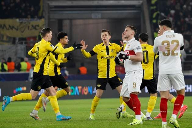 Goal celebration BSC Young Boys at 0 1 by Lukasz Lakomy BSC Young Boys, 08 , Football, UEFA Champions League, Matchday 6, 2024 2025, VfB Stuttgart vs Young Boys Bern, 11 12 2024, Arena Stuttgart, Stuttgart, Germany Stuttgart Arena Stuttgart Baden Württemberg Germany Copyright: xGrantxHubbsx