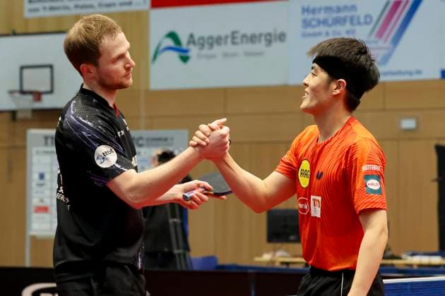Benedikt Duda TTC Schwalbe Bergneustadt and Dang Qiu Borussia Duesseldorf shake hands, 1 mens table tennis Bundesliga, TTC Schwalbe Bergneustadt vs Borussia Duesseldorf, Burstenhalle on December 11, 2024 in Bergneustadt, Germany Photo by Marco Steinbrenner DeFodi Images Benedikt Duda TTC Schwalbe Bergneustadt and Dang Qiu Borussia Duesseldorf shake hands, 1 mens table tennis Bundesliga, TTC Schwalbe Bergneustadt vs Borussia Duesseldorf, Burstenhalle, December 11, 2024 in Bergneustadt, Germany Photo by Marco Steinbrenner DeFodi Images Defodi 700 berg dus 20241211 094 Defodi-700