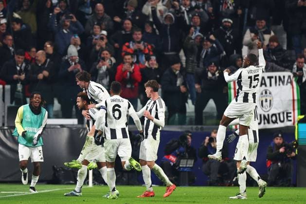 Weston McKennie of Juventus celebrates after scoring a goal (2-0) Juventus v Manchester City, UEFA Champions League, Group Stage, Football, Allianz Stadium, Turin, Italy - 11 Dec 2024 EDITORIAL USE ONLY No use with unauthorised audio, video, data, fixture lists, club league logos or live services. Online in-match use limited to 120 images, no video emulation. No use in betting, games or single club league player publications. Copyright: xSimonxDael Shutterstockx 14984981aw