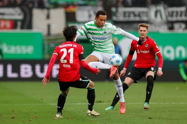 Sei Muroya Hannover 96 and Roberto Massimo SpVgg Greuther Fuerth battle for the ball, 2 Bundesliga, SpVgg Greuther Fürth vs Hannover 96, Sportpark Ronhof Thomas Sommer, December 15, 2024 in Fürth, Germany Photo by Marco Steinbrenner DeFodi Images Sei Muroya Hannover 96 and Roberto Massimo SpVgg Greuther Fuerth battle for the ball, 2 Bundesliga, SpVgg Greuther Fuerth vs Hannover 96, Sportpark Ronhof Thomas Sommer, December 15, 2024 in Fuerth, Germany Photo by Marco Steinbrenner DeFodi Images DFB DFL REGULATIONS PROHIBIT ANY USE OF PHOTOGRAPHS AS IMAGE SEQUENCES AND OR QUASI VIDEO Defodi 700 fuerth hannover 20241215 022 Defodi-700 DFB DFL REGULATIONS PROHIBIT ANY USE OF PHOTOGRAPHS AS IMAGE SEQUENCES AND OR QUASI-VIDEO.