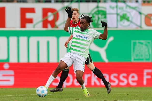 Noel Futkeu SpVgg Greuther Fuerth controls the ball, 2 Bundesliga, SpVgg Greuther Fuerth vs Hannover 96, Sportpark Ronhof Thomas Sommer, December 15, 2024 in Fuerth, Germany Photo by Marco Steinbrenner DeFodi Images Noel Futkeu SpVgg Greuther Fuerth controls the ball, 2 Bundesliga, SpVgg Greuther Fürth vs Hannover 96, Sportpark Ronhof Thomas Sommer, December 15, 2024 in Fürth, Germany Photo by Marco Steinbrenner DeFodi Images DFB DFL REGULATIONS PROHIBIT ANY USE OF PHOTOGRAPHS AS IMAGE SEQUENCES AND OR QUASI VIDEO Defodi 700 fuerth hannover 20241215 029 Defodi-700 DFB DFL REGULATIONS PROHIBIT ANY USE OF PHOTOGRAPHS AS IMAGE SEQUENCES AND OR QUASI-VIDEO.