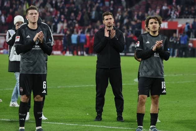 Miroslav Klose, Coach Nuernberg, GER, 1 FC Koeln vs 1 FC Nuernberg , 2 Soccer Bundesliga, Matchday 16, Season 2024 2025, 15 12 2024, DFL REGULATIONS PROHIBIT ANY USE OF PHOTOGRAPHS AS IMAGE SEQUENCES AND OR QUASI VIDEO, GER, 1 FC Koeln vs 1 FC Nuernberg , 2 Soccer Bundesliga, Matchday 16, Season 2024 2025, 15 12 2024 Koeln Copyright: xEibner-Pressefoto JoergxNiebergax EP_JNL