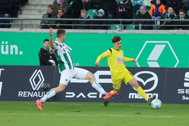 Maurice Krattenmacher SSV Ulm 1846, 30 GER, Preussen Muenster vs SSV Ulm 1846, Football, 2 Liga, Matchday 17, Season 2024 2025, 21 12 2024 DFL REGULATES PROHIBIT ANY USE OF PHOTOGRAPHS AS IMAGE SEQUENCES AND OR QUASI VIDEO GER, Preussen Muenster vs SSV Ulm 1846, Football, 2 Liga, Matchday 17, Season 2024 2025, 21 12 2024 Muenster Copyright: xEibner-Pressefoto FrankxZeisingx EP_FZG