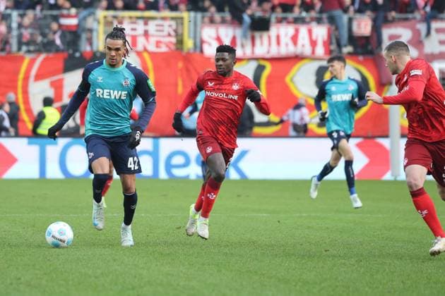 Damion Downs Koeln 42 , GER, 1 FC Kaiserslautern vs 1 FC Koeln , 2 Fussball Bundesliga, 17 Matchday, Season 2024 2025, 22 12 2024, DFL REGULATIONS PROHIBIT ANY USE OF PHOTOGRAPHS AS IMAGE SEQUENCES AND OR QUASI VIDEO, GER, 1 FC Kaiserslautern vs 1 FC Koeln , 2 Fussball Bundesliga, 17 Matchday, Season 2024 2025, 22 12 2024 Kaiserslautern Copyright: xEibner-Pressefoto JoergxNiebergax EP_JNL