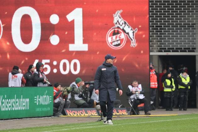 Gerhard Struber, Coach Koeln, GER, 1 FC Kaiserslautern vs 1 FC Koeln , 2 Fussball Bundesliga, Matchday 17, Season 2024 2025, 22 12 2024, DFL REGULATIONS PROHIBIT ANY USE OF PHOTOGRAPHS AS IMAGE SEQUENCES AND OR QUASI VIDEO, GER, 1 FC Kaiserslautern vs 1 FC Koeln , 2 Fussball Bundesliga, Matchday 17, Season 2024 2025, 22 12 2024 Kaiserslautern Copyright: xEibner-Pressefoto JoergxNiebergax EP_JNL