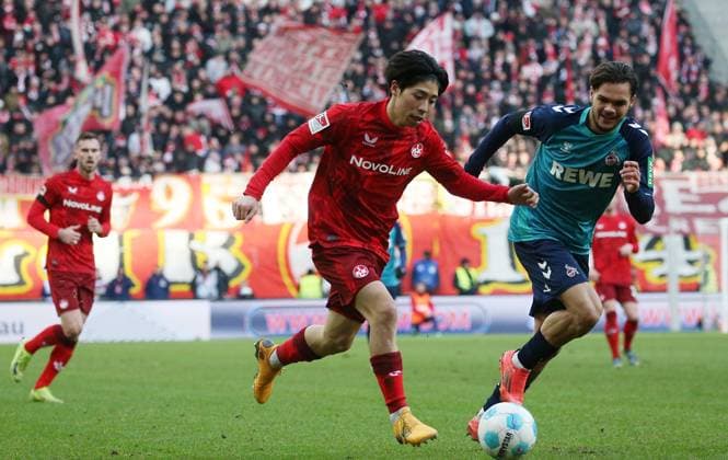 Daisuke Yokota 41, Kaiserslautern , Max Finkgräfe 35, FC Köln 22 12 2024, Football, 2 Bundesliga, 1 FC Kaiserslautern 1 FC Köln, 17 Matchday, Season 2024 25, Fritz Walter Stadion, Kaiserslautern, Germany, zmdz, DFB DFL regulations prohibit any use of photographs as image sequences and or quasi video 1 FC Kaiserslautern 1 FC Köln