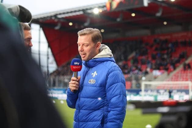 Florian Kohfeldt, GER, SSV Jahn Regensburg vs SV Darmstadt 98, Football, 2 Bundesliga, Matchday 17, Season 2024, 22 12 2024 DFB DFL regulations prohibit any use of photographs as image sequences and or quasi video GER, SSV Jahn Regensburg vs SV Darmstadt 98, Football, 2 Bundesliga, Matchday 17, Season 2024, 22 12 2024 Regensburg Copyright: xEibner-Pressefoto Grafx EP_AGF