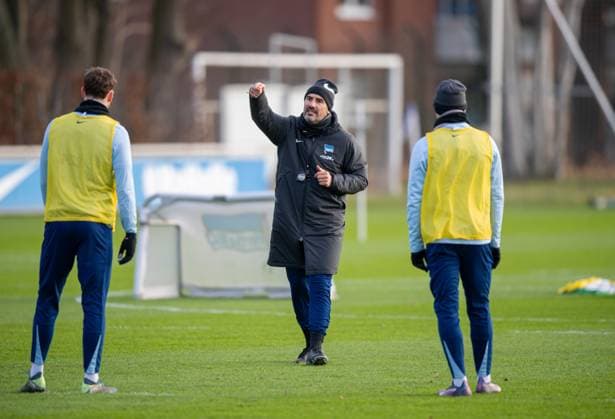 Football, Men, Season 2024 25, 2 Bundesliga, Hertha BSC, Training, f l Pascal Klemens Hertha BSC , Coach Cristian Fiel Hertha BSC , Jon Dagur Thorsteinsson Hertha BSC , 02 01 2025, Copyright: xSebastianxRäppold MatthiasxKochx