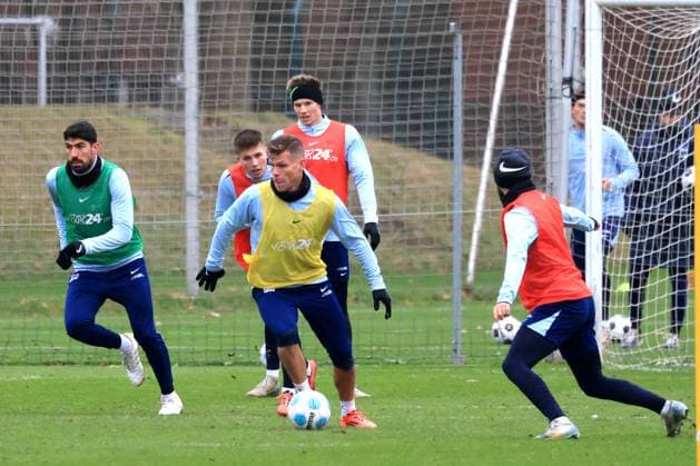 DEU, DFL, 2 FBL Hertha BSC, Training, 03 01 2025, Sportforum, Berlin, DEU, DFL, 2 FBL Hertha BSC, Training, in the picture Florian Niederlechner Hertha BSC Berlin 7 , Andreas Bouchalakis Hertha BSC Berlin 5 , Gustav Christensen Hertha BSC Berlin 26 , Luca Schuler Hertha BSC Berlin 18 DFL regulations prohibit any use of Photographs as image sequences and or quasi video Foto Juergen Engler nordphoto GmbH nordphotoxGmbHx xEngler nph00076
