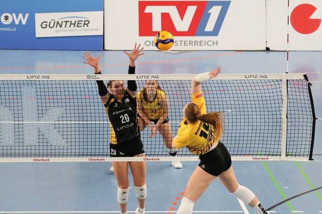 05 01 2025, Linz, AUT, On the road in Upper Austria, Oberbank Steelvolleys Linz Steg, VB NÖ Sokol Post, VB NOE Sokol Post, AVLW, AVL, Austrian Volleyball League Woman, Volleyball, Volleyball Woman, Volleyball League, SNMS Kleinmünchen, Linz, Upper Austria, Austria, in the picture Jessica Nunge, Steelvolleys, Linz Steg, Gabriela Kopacova, VB NÖ Sokol Post,