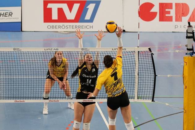 05 01 2025, Linz, AUT, On the road in Upper Austria, Oberbank Steelvolleys Linz Steg, VB NÖ Sokol Post, VB NOE Sokol Post, AVLW, AVL, Austrian Volleyball League Woman, Volleyball, Volleyball Woman, Volleyball League, SNMS Kleinmünchen, Linz, Upper Austria, Austria, in the picture Magdalena Schmolmüller, Magdalena Schmolmueller, Steelvolleys, Linz Aida Mehic, NÖ Sokol Post,