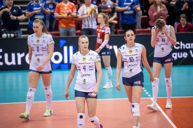 Kertu Laak BKS Bostik ZGO Bielsko Biala, 11 , Joanna Pacak BKS BOSTIK ZGO Bielsko Biala, 04 , Wiktoria Szewczyk BKS BOSTIK ZGO Bielsko Biala, 10 , Julita Piasecka BKS BOSTIK ZGO Bielsko Biala, 18 disappointed looks GER, Volleyball Champions League Allianz MTV Stuttgart vs BKS Bostik ZGO Bielsko Biala, Volleyball, CEV Volleyball Champions League, VCL, main round, 2024 2025 season, 08 01 2025 GER, Volleyball Champions League Allianz MTV Stuttgart vs BKS Bostik ZGO Bielsko Biala, Volleyball, CEV Volleyball Champions League, VCL, main round, 2024 2025 season, 08 01 2025 Stuttgart Copyright: xSandyxDinkelackerx EP_SDR