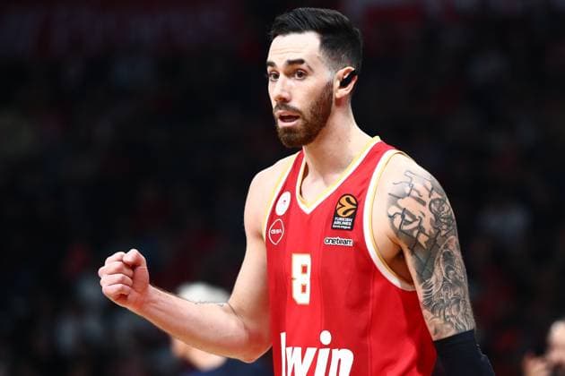Basketball player Luca Vildoza and volleyball player Milica Tasic allegedly attacked a paramedic