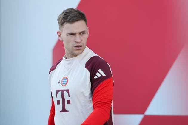 Joshua Kimmich FC Bayern Muenchen, 06 comes out of the dressing room, on the way to the training ground, GER, Final training, FC Bayern Muenchen, Football, UEFA Champions League, Matchday 7, 2024 2025 season, 21 01 2025, GER, Final training, FC Bayern Muenchen, Football, UEFA Champions League, Matchday 7, 2024 2025 season, 21 01 2025 Muenchen Copyright: xEibner-Pressefoto JennixMaulx EP_JML