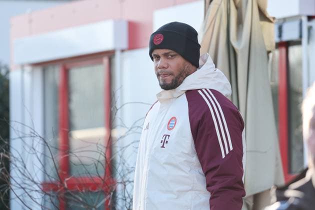 Vincent Kompany FC Bayern Muenchen, Head coach on his way from the dressing room to the training ground, GER, Final training, FC Bayern Muenchen, Football, UEFA Champions League, Matchday 7, 2024 2025 season, 21 01 2025, GER, Final training, FC Bayern Muenchen, Football, UEFA Champions League, Matchday 7, 2024 2025 season, 21 01 2025 Muenchen Copyright: xEibner-Pressefoto JennixMaulx EP_JML