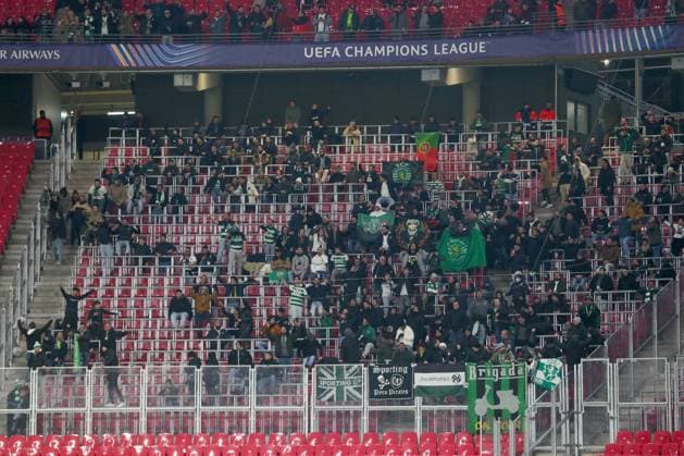 22 01 2025, xtgx, football, UEFA Champions League, RB Leipzig Sporting Lisbon emspor, v l symbol photo, symbol image, icon, fans, spectators, audience, only a few visiting fans from Lisbon are in the stadium DFL DFB REGULATIONS PROHIBIT ANY USE OF PHOTOGRAPHS as IMAGE SEQUENCES and or QUASI VIDEO Leipzig