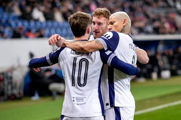 from left James Maddison Tottenham, 10 , Dejan Kulusevski Tottenham, 21 , Richarlison de Andrade Tottenham, 9 , Tottenham Hotspur players, celebrate the goal, celebrate the goal, goal, celebration, celebrates the goal, joy, joy, optimistic, positive, game scene, highlight, action, 23 01 2025, Sinsheim Germany , football, UEFA Europa League, group stage, TSG 1899 Hoffenheim Tottenham Hotspur, EVENT REGULATIONS PROHIBIT ANY USE OF PHOTOGRAPHS AS IMAGE SEQUENCES AND OR QUASI VIDEO xozx