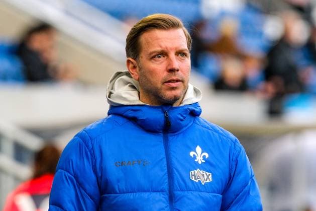 Florian Kohfeldt SV Darmstadt 98, Coach before the match, GER, SV Darmstadt 98 vs SC Paderborn 07, Football, 2 Bundesliga, Matchday 19, Season 2024 2025, 26 01 2025 DFL REGULATIONS PROHIBIT ANY USE OF PHOTOGRAPHS as IMAGE SEQUENCES and or QUASI VIDEO GER, SV Darmstadt 98 vs SC Paderborn 07, Football, 2 Bundesliga, Matchday 19, Season 2024 2025, 26 01 2025 Darmstadt Copyright: xEibner-Pressefoto FlorianxWiegandx EP_FWD