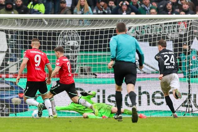 Enzo Leopold Hannover 96 scores with this shot past goalkeeper Johannes Schenk SC Preussen Muenster to make it 2 1, 2 Bundesliga, Hannover 96 vs Preußen Münster, Heinz von Heiden Arena, January 26, 2025 in Hanover, Germany Photo by Marco Steinbrenner DeFodi Images Enzo Leopold Hannover 96 scores with this shot past goalkeeper Johannes Schenk SC Preussen Muenster to make it 2 1, 2 Bundesliga, Hannover 96 vs Preußen Münster, Heinz von Heiden Arena, January 26, 2025 in Hanover, Germany Photo by Marco Steinbrenner DeFodi Images DFB DFL REGULATIONS PROHIBIT ANY USE OF PHOTOGRAPHS AS IMAGE SEQUENCES AND OR QUASI VIDEO Defodi 700 hannover muenster 20250126 067 Defodi-700 DFB DFL REGULATIONS PROHIBIT ANY USE OF PHOTOGRAPHS AS IMAGE SEQUENCES AND OR QUASI-VIDEO.