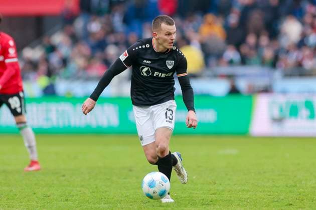 Florian Pick SC Preussen Muenster controls the ball, 2 Bundesliga, Hannover 96 vs Preußen Münster, Heinz von Heiden Arena, January 26, 2025 in Hanover, Germany Photo by Marco Steinbrenner DeFodi Images Florian Pick SC Preussen Muenster controls the ball, 2 Bundesliga, Hannover 96 vs Preußen Münster, Heinz von Heiden Arena, January 26, 2025 in Hanover, Germany Photo by Marco Steinbrenner DeFodi Images DFB DFL REGULATIONS PROHIBIT ANY USE OF PHOTOGRAPHS AS IMAGE SEQUENCES AND OR QUASI VIDEO Defodi 700 hannover muenster 20250126 089 Defodi-700 DFB DFL REGULATIONS PROHIBIT ANY USE OF PHOTOGRAPHS AS IMAGE SEQUENCES AND OR QUASI-VIDEO.