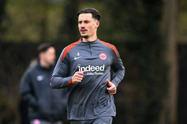 Robin Koch Eintracht Frankfurt, 04 warming up, GER, final training, Eintracht Frankfurt, football, UEFA Europa League, matchday 8, 2024 25, 29 01 2025 GER, final training, Eintracht Frankfurt, football, UEFA Europa League, matchday 8, 2024 25, 29 01 2025 Frankfurt am Main Copyright: xEibner-Pressefoto FlorianxWiegandx EP_FWD