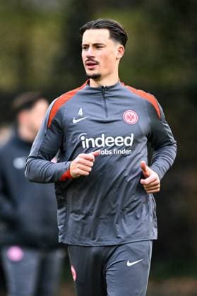 Robin Koch Eintracht Frankfurt, 04 warming up, GER, final training, Eintracht Frankfurt, football, UEFA Europa League, matchday 8, 2024 25, 29 01 2025 GER, final training, Eintracht Frankfurt, football, UEFA Europa League, matchday 8, 2024 25, 29 01 2025 Frankfurt am Main Copyright: xEibner-Pressefoto FlorianxWiegandx EP_FWD