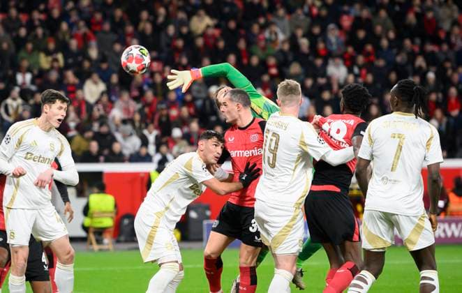 v l Martin VITIK Prague , Qazim LACI Prague , Granit XHAKA LEV , Goalkeeper Peter VINDAHL Prague , Adam SEVINSKY Prague , Goal chance, action, duel, Soccer Champions League, Matchday 8, Bayer 04 Leverkusen LEV Sparta Prague, on 29 01 2025 in Leverkusen Germany UEFA regulations prohibit any use of photographs as image sequences and or quasi video Â