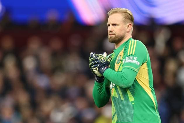 Kasper Schmeichel of Celtic Aston Villa v Celtic, UEFA Champions League, Group Stage, Football, Villa Park, Birmingham, UK - 29 Jan 2025 EDITORIAL USE ONLY No use with unauthorised audio, video, data, fixture lists, club league logos or live services. Online in-match use limited to 120 images, no video emulation. No use in betting, games or single club league player publications. Copyright: xRyanxBrowne Shutterstockx 15122167ay