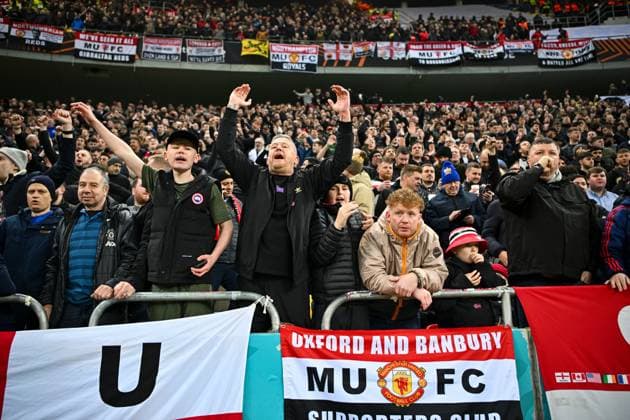 Manchester United, ManU fans enjoy the pre-match atmosphere FCSB v Manchester United, UEFA Europa League, Group Stage, Football, The National Arena, Bucharest, Romania - 30 Jan 2025 EDITORIAL USE ONLY No use with unauthorised audio, video, data, fixture lists, club league logos or live services. Online in-match use limited to 120 images, no video emulation. No use in betting, games or single club league player publications. Copyright: xAlexxNicodim Shutterstockx 15122176z