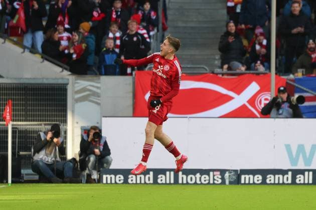 Goal for Duesseldorf to 1 0 by Isak Bergmann Johannesson Duesseldorf 8 , GER, Fortuna Duesseldorf vs SSV Ulm 1846 , 2 Soccer Bundesliga, Matchday 20, Season 2024 2025, 01 02 2024, DFL REGULATIONS PROHIBIT ANY USE OF PHOTOGRAPHS AS IMAGE SEQUENCES AND OR QUASI VIDEO, GER, Fortuna Duesseldorf vs SSV Ulm 1846 , 2 Fussball Bundesliga, 20 Matchday, Season 2024 2025, 01 02 2024, Duesseldorf Copyright: xEibner-Pressefoto JoergxNiebergax EP_JNL