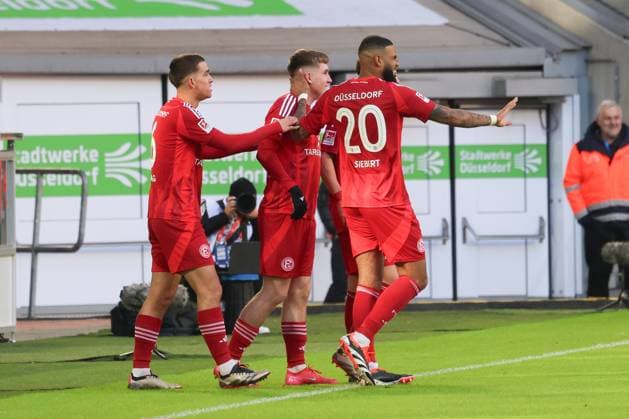 Goal for Duesseldorf to 1 0 by Isak Bergmann Johannesson Duesseldorf 8 , GER, Fortuna Duesseldorf vs SSV Ulm 1846 , 2 Soccer Bundesliga, Matchday 20, Season 2024 2025, 01 02 2024, DFL REGULATIONS PROHIBIT ANY USE OF PHOTOGRAPHS AS IMAGE SEQUENCES AND OR QUASI VIDEO, GER, Fortuna Duesseldorf vs SSV Ulm 1846 , 2 Fussball Bundesliga, 20 Matchday, Season 2024 2025, 01 02 2024, Duesseldorf Copyright: xEibner-Pressefoto JoergxNiebergax EP_JNL