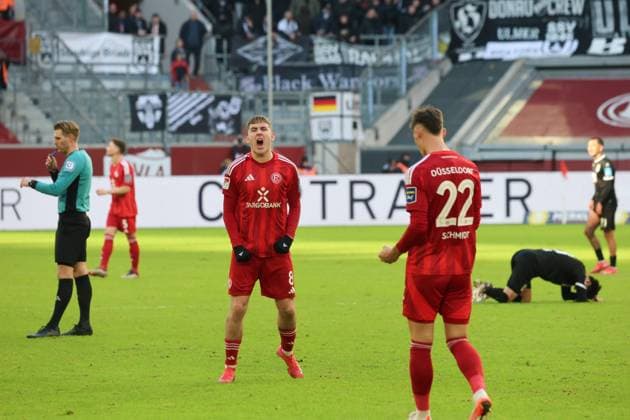 Cheering after the final whistle Isak Bergmann Johannesson Duesseldorf 8 GER, Fortuna Duesseldorf vs SSV Ulm 1846 , 2 Fussball Bundesliga, Matchday 20, Season 2024 2025, 01 02 2024, DFL REGULATIONS PROHIBIT ANY USE OF PHOTOGRAPHS AS IMAGE SEQUENCES AND OR QUASI VIDEO, GER, Fortuna Duesseldorf vs SSV Ulm 1846 , 2 Fussball Bundesliga, Matchday 20, Season 2024 2025, 01 02 2024, Duesseldorf Copyright: xEibner-Pressefoto JoergxNiebergax EP_JNL