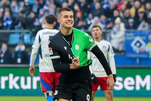 Nicolo Tresoldi Hannover 96 celebrates his goal for 1 1, 2 Bundesliga, Hamburger SV vs Hannover 96, Volksparkstadion, February 02, 2025 in Hamburg, Germany Photo by Marco Steinbrenner DeFodi Images Nicolo Tresoldi Hannover 96 celebrates after scoring his teams first goal, 2 Bundesliga, Hamburger SV vs Hannover 96, Volksparkstadion, February 2, 2025 in Hamburg, Germany Photo by Marco Steinbrenner DeFodi Images DFB DFL REGULATIONS PROHIBIT ANY USE OF PHOTOGRAPHS AS IMAGE SEQUENCES AND OR QUASI VIDEO Defodi 700 hsv hannover 20250102 059 Defodi-700 DFB DFL REGULATIONS PROHIBIT ANY USE OF PHOTOGRAPHS AS IMAGE SEQUENCES AND OR QUASI-VIDEO.