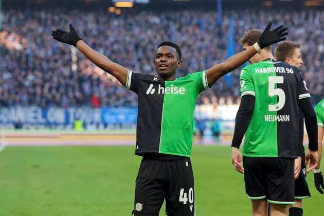 Rabbi Matondo Hannover 96 celebrates his goal for 1 2, 2 Bundesliga, Hamburger SV vs Hannover 96, Volksparkstadion, February 02, 2025 in Hamburg, Germany Photo by Marco Steinbrenner DeFodi Images Rabbi Matondo Hannover 96 celebrates after scoring his teams second goal, 2 Bundesliga, Hamburger SV vs Hannover 96, Volksparkstadion, February 2, 2025 in Hamburg, Germany Photo by Marco Steinbrenner DeFodi Images DFB DFL REGULATIONS PROHIBIT ANY USE OF PHOTOGRAPHS AS IMAGE SEQUENCES AND OR QUASI VIDEO Defodi 700 hsv hannover 20250102 079 Defodi-700 DFB DFL REGULATIONS PROHIBIT ANY USE OF PHOTOGRAPHS AS IMAGE SEQUENCES AND OR QUASI-VIDEO.