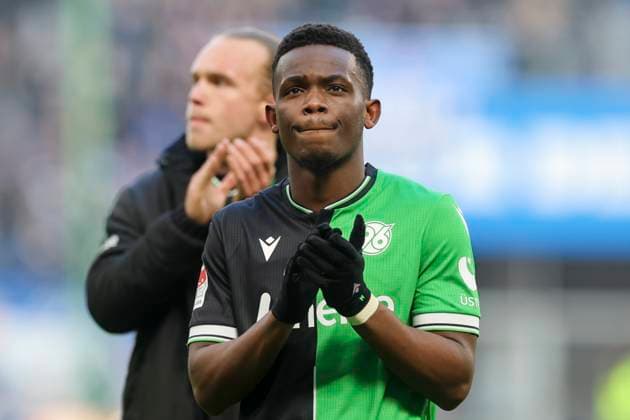 Rabbi Matondo Hannover 96 cheers, 2 Bundesliga, Hamburger SV vs Hannover 96, Volksparkstadion on February 02, 2025 in Hamburg, Germany Photo by Marco Steinbrenner DeFodi Images Rabbi Matondo Hannover 96 cheers, 2 Bundesliga, Hamburger SV vs Hannover 96, Volksparkstadion, February 2, 2025 in Hamburg, Germany Photo by Marco Steinbrenner DeFodi Images DFB DFL REGULATIONS PROHIBIT ANY USE OF PHOTOGRAPHS AS IMAGE SEQUENCES AND OR QUASI VIDEO Defodi 700 hsv hannover 20250102 096 Defodi-700 DFB DFL REGULATIONS PROHIBIT ANY USE OF PHOTOGRAPHS AS IMAGE SEQUENCES AND OR QUASI-VIDEO.