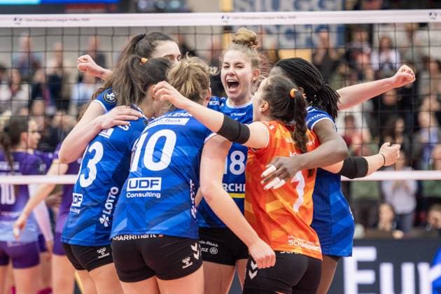 Pia Kaestner Allianz MTV Stuttgart, 18 with Team Jubel, Freude, Freudenschrei GER, Allianz MTV Stuttgart vs KS DevelopRes Rzeszow, Volleyball, CEV Volleyball Champions League, Volleyball CL, VCL, Finalrunde, Achtelfinale, Spielzeit 2024 2025, 06 02 2025 GER, Allianz MTV Stuttgart vs KS DevelopRes Rzeszow, Volleyball, CEV Volleyball Champions League, Volleyball CL, VCL, Finalrunde, Achtelfinale, Spielzeit 2024 2025, 06 02 2025 Stuttgart Copyright: xSandyxDinkelackerx EP_SDR