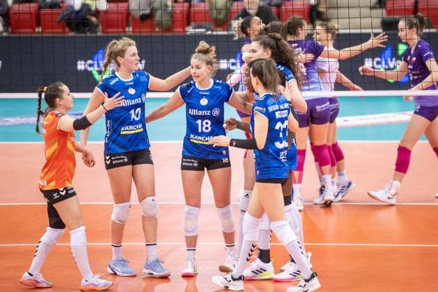 Roosa Koskelo Allianz MTV Stuttgart, 01 , Jolien Knollema Allianz MTV Stuttgart, 10 , Pia Kaestner Allianz MTV Stuttgart, 18 , Lucia Varela Gomez Allianz MTV Stuttgart, 12 and Maria Segura Pallares Allianz MTV Stuttgart, 33 , vlnr GER, Allianz MTV Stuttgart vs KS DevelopRes Rzeszow, Volleyball, CEV Volleyball Champions League, Volleyball CL, VCL, final round, round of 16, 2024 2025 season, 06 02 2025 GER, Allianz MTV Stuttgart vs KS DevelopRes Rzeszow, Volleyball, CEV Volleyball Champions League, Volleyball CL, VCL, final round, round of 16, 2024 2025 season, 06 02 2025 Stuttgart Copyright: xSandyxDinkelackerx EP_SDR