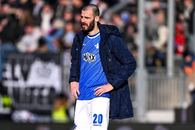 Aleksandar Vukotic SV Darmstadt 98, 20 is disappointed, GER, SV Darmstadt 98 vs SV Elversberg, Football, 2 Bundesliga, Matchday 21, Season 2024 2025, 08 02 2025 DFL REGULATIONS PROHIBIT ANY USE OF PHOTOGRAPHS as IMAGE SEQUENCES and or QUASI VIDEO GER, SV Darmstadt 98 vs SV Elversberg, Football, 2 Bundesliga, Matchday 21, Season 2024 2025, 08 02 2025 Darmstadt Copyright: xEibner-Pressefoto FlorianxWieganx EP_FWD