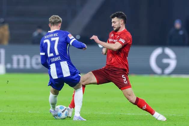 Michael Cuisance Hertha BSC Berlin and Maximilian Bauer 1 FC Kaiserslautern battle for the ball, 2 Bundesliga, Hertha BSC vs 1 FC Kaiserslautern, Olympiastadion, February 8, 2025 in Berlin, Germany Photo by Marco Steinbrenner DeFodi Images Michael Cuisance Hertha BSC Berlin and Maximilian Bauer 1 FC Kaiserslautern battle for the ball, 2 Bundesliga, Hertha BSC vs 1 FC Kaiserslautern, Olympiastadion, February 8, 2025 in Berlin, Germany Photo by Marco Steinbrenner DeFodi Images DFB DFL REGULATIONS PROHIBIT ANY USE OF PHOTOGRAPHS AS IMAGE SEQUENCES AND OR QUASI VIDEO Defodi 700 berlin fck 20250208 019 Defodi-700 DFB DFL REGULATIONS PROHIBIT ANY USE OF PHOTOGRAPHS AS IMAGE SEQUENCES AND OR QUASI-VIDEO.