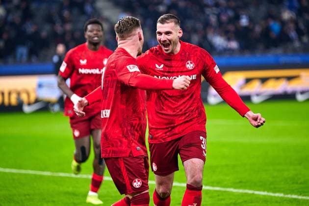 1 FC Kaiserslautern, cheers over goal, 1 0, Luca Sirch 1 FC Kaiserslautern, 31 , cheers, GER, Hertha BSC vs 1 FC Kaiserslautern, Soccer Men, 2 Bundesliga, Season 2024 2025, Matchday 21, 08 02 2025 DFL REGULATES PROHIBIT ANY USE OF PHOTOGRAPHS AS IMAGE SEQUENCES AND OR QUASI VIDEO GER, Hertha BSC vs 1 FC Kaiserslautern, Soccer men, 2 Bundesliga, Season 2024 2025, 21 Matchday, 08 02 2025 Berlin Copyright: xClaudiusxRauch,xEibner-Pressefotox xClaudiusxRauchx EP_CRH