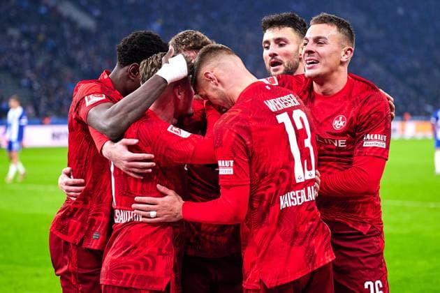 1 FC Kaiserslautern, cheers over goal, 1 0, Luca Sirch 1 FC Kaiserslautern, 31 , cheers, Marlon Ritter 1 FC Kaiserslautern, 07 , GER, Hertha BSC vs 1 FC Kaiserslautern, Soccer Men, 2 Bundesliga, Season 2024 2025, 21 Matchday, 08 02 2025 DFL REGULATES PROHIBIT ANY USE OF PHOTOGRAPHS AS IMAGE SEQUENCES AND OR QUASI VIDEO GER, Hertha BSC vs 1 FC Kaiserslautern, Soccer Men, 2 Bundesliga, Season 2024 2025, 21 Matchday, 08 02 2025 Berlin Copyright: xClaudiusxRauch,xEibner-Pressefotox xClaudiusxRauchx EP_CRH