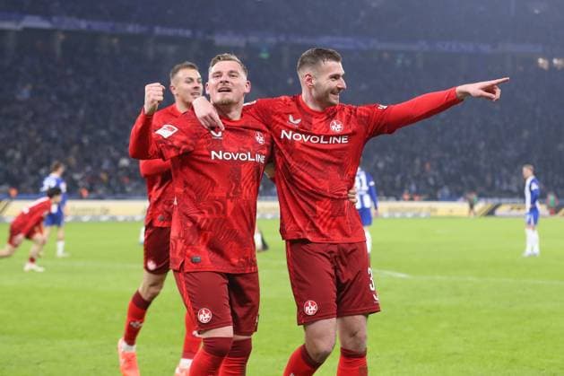 08 02 2025, xtgx, Soccer 2 Bundesliga, Hertha BSC Berlin 1 FC Kaiserslautern emspor, v l Marlon Ritter Kaiserslautern, 7 , Luca Sirch Kaiserslautern, 31 Jubel, Torjubel, jubelt ueber das Tor, celebrate the goal, celebration DFL DFB REGULATIONS PROHIBIT ANY USE OF PHOTOGRAPHS as IMAGE SEQUENCES and or QUASI VIDEO Berlin